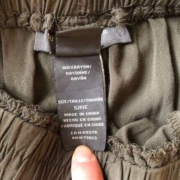 Suzy Sheir | Silky Jogger Pants - Picture 9 of 10